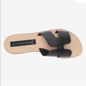 Steve Madden Grady Flat Sandal Size 7.5
